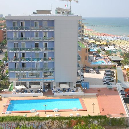 Hotel Majestic Pesaro Ngoại thất bức ảnh