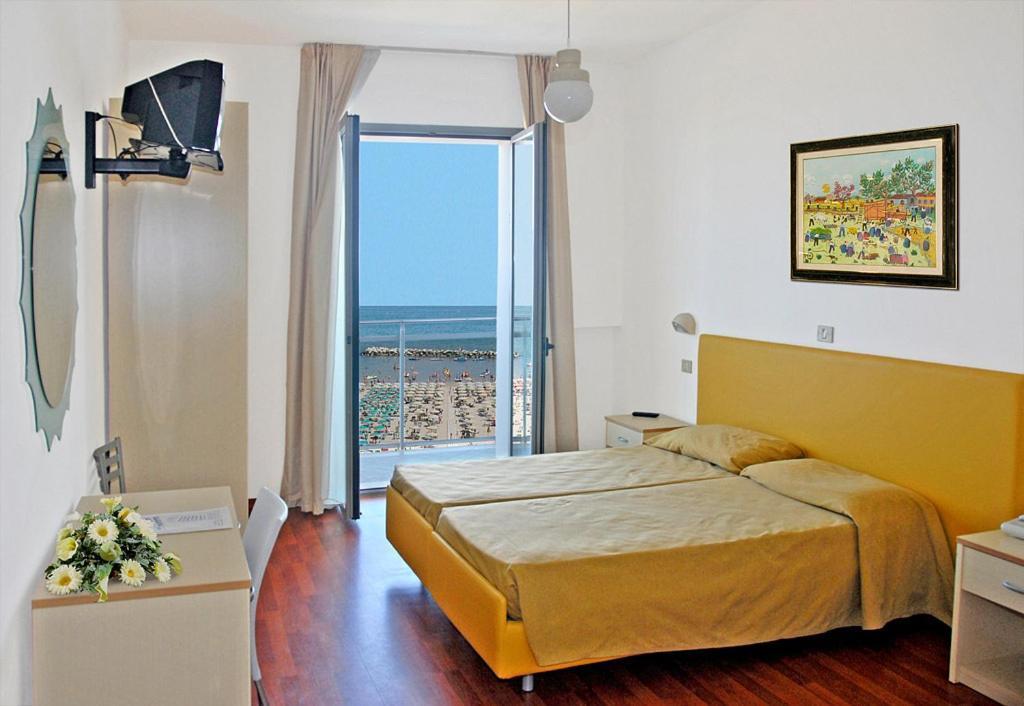 Hotel Majestic Pesaro Phòng bức ảnh
